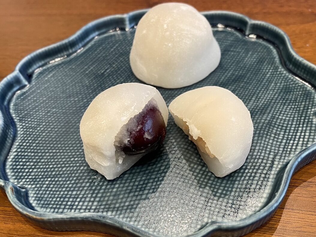 Seasonal Fruit Daifuku (Cherry)